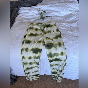 Unworn Tie-dye leggings